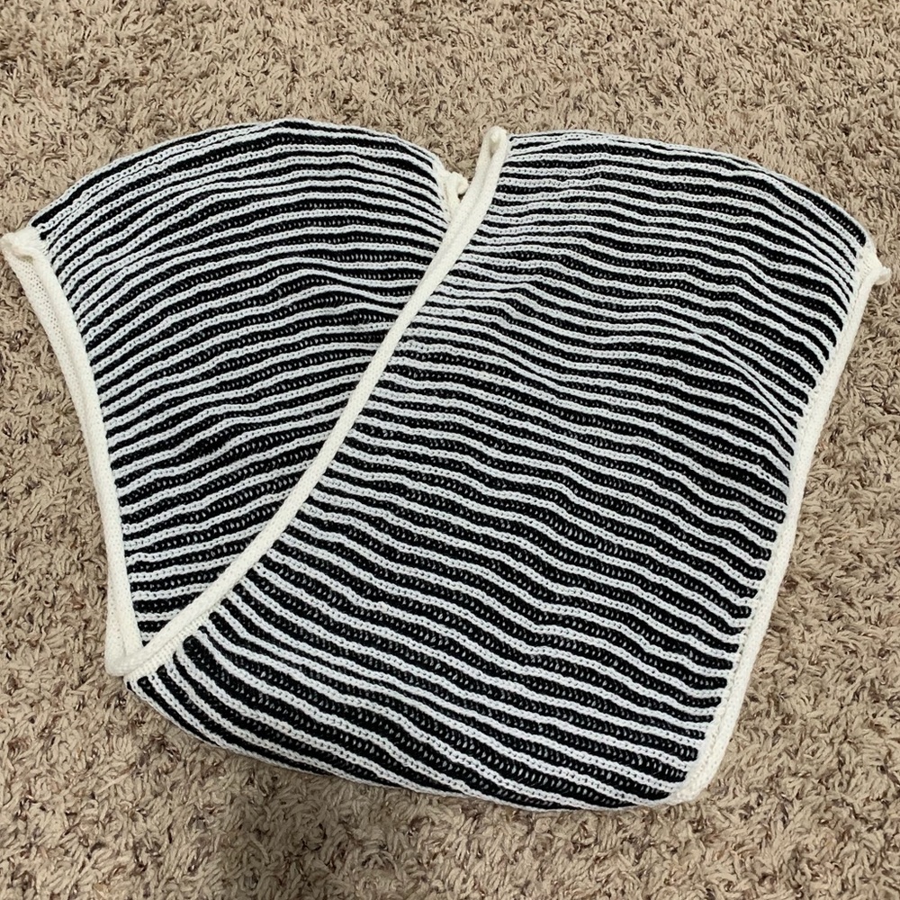 NWOT striped circle scarf